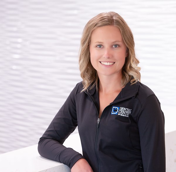 Stephanie Registered Dental Assisitant